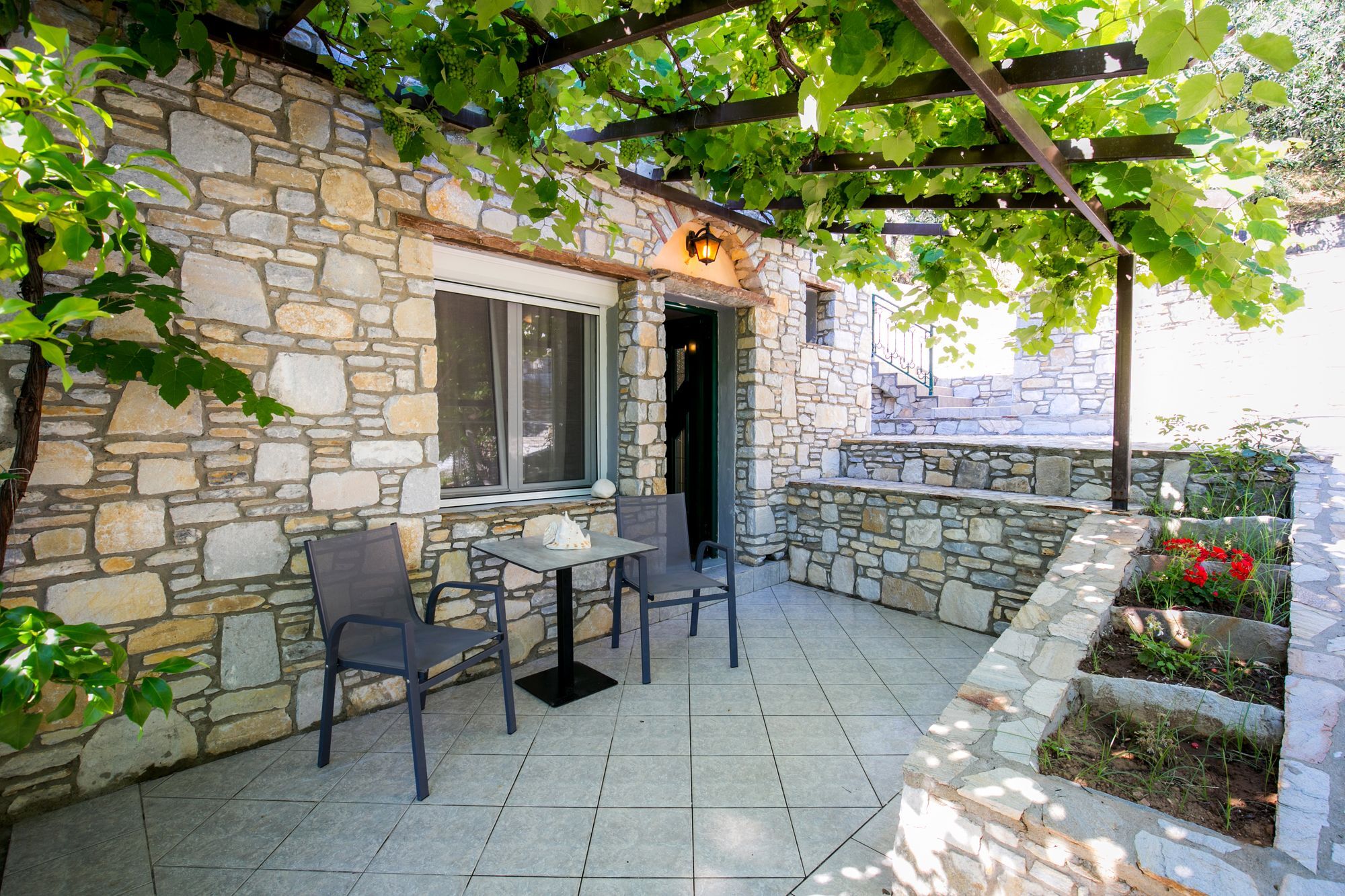Petra Mare Apartment Thimonia Exterior photo